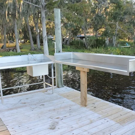 Bring your Boat to our River House and enjoy the beautiful St Johns River.