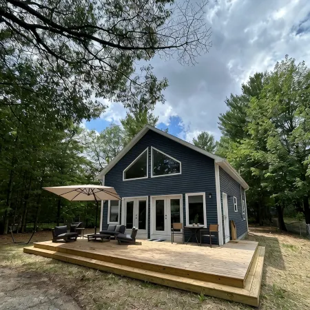 The Blue Elk - Lake Huron Views & Beach Access