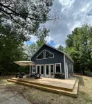 The Blue Elk - Lake Huron Views & Beach Access - 4 tähden