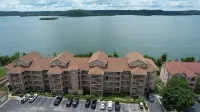 Simply Irresistible III Right on the Lake and Close to All the Action!! - 4-Sterne