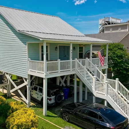 Escape to Coastal Comfort at Sperm Whales and Mermaid Tails!!