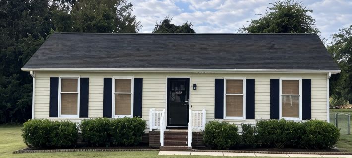 Newly Updated Home w/Easy Access to I-85/I-40 Ξενοδοχεία στην πόλη Alamance County