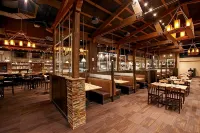 True Ski in/Out Luxury Condo - 3-Star