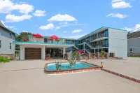 Alamar Resort Inn - Beach