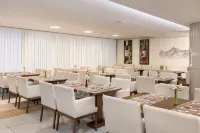 Ramada by Wyndham Macae Hotel & Suites - 3-Star