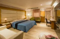 Higashi-no-Minato Motel Hotels in Donggang
