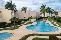 Dream Villa · Direct Beach Access · Pool · 2Br Gated · Dorado, PR - Pools