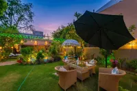 Travellers Village Resort -City Centre Near JAL Mahal Jaipur - 호스텔