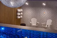 Maritim Hotel München - Pools