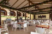 Costa de Oro Beach Hotel - breakfast