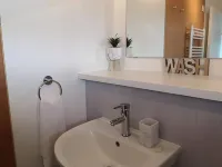 Eastcliff Escape Folkestone Hotels in Folkestone