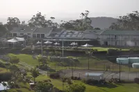 Eagle Heights Mountain Resort Hotels in Wongawallan