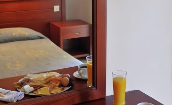 Hotel Kalloni - Housity