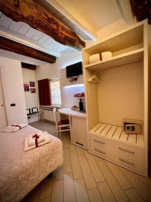 Bel Sorriso Varese - Dormire Felice Rooms & Apartments Hotel a Malnate