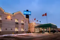Travelodge by Wyndham Winnipeg Airport Hôtels à : Winnipeg