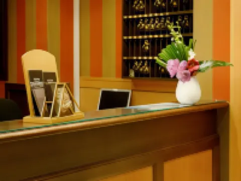 New Hotel le Quai - Vieux Port Hotels in Marseille