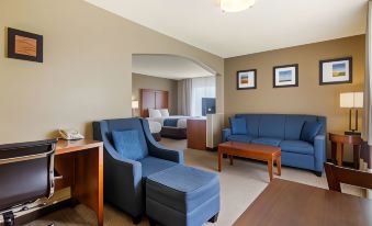 Comfort Inn & Suites Pittsburg