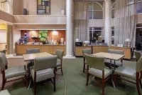 La Quinta Inn & Suites by Wyndham Dallas DFW Airport North