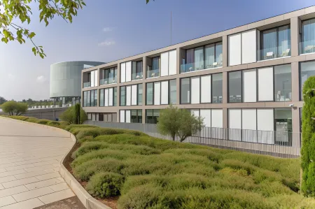 Rafa Nadal Academy Residence in Mallorca Отели рядом с достопримечательностью «Porto Cristo Beach»