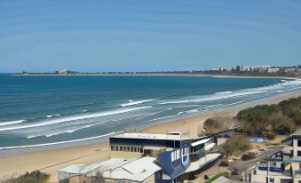 Chateau Royale Beach Resort Maroochydore Sunshine Coast