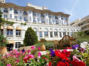 地中海藍色度假法義公寓式飯店