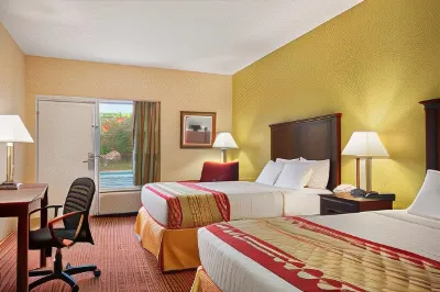 Baymont by Wyndham Warrenton Hotels in Warrenton