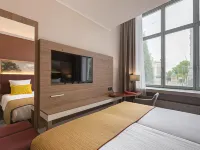 Leonardo Hotel Antwerp Hotels near De Keyserlei