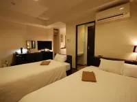 New Station Hotel Premiere Các khách sạn gần JR Hizen-Nagata station