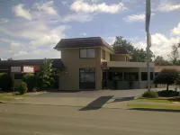 Caravilla Motor Inn Hotel di Taree South