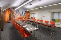 Roset Hotel & Residence