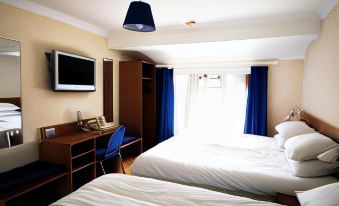 Stansted Inn - Housity