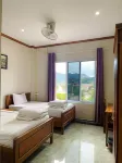 Hammer Guesthouse Hotels near The Handicraft Village Ban Pieng Ngam