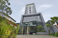 Travello Hotel Bandung Hotel di Kecamatan Cidadap