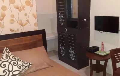 Griya Adhirasa Hotels in Sumenep