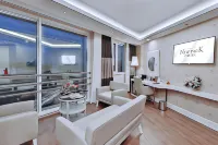 NEW PARK HOTEL