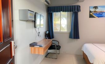 Caye Caulker Beach Hotel