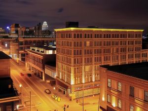 Hotel Covington Cincinnati Riverfront