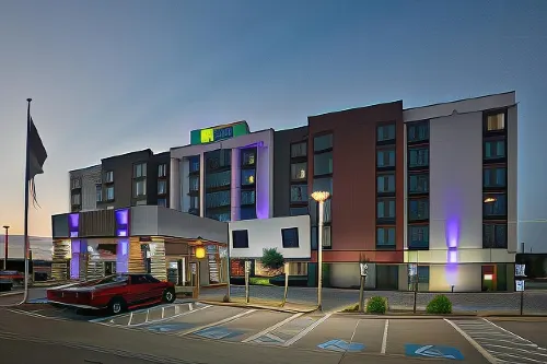 Holiday Inn Express & Suites DALLAS FT. WORTH AIRPORT SOUTH by IHG - 3-Star