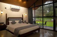 White Sand Beach Resort Hotel a Srivardhan