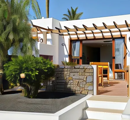 Grupotel Flamingo Beach Отели рядом с достопримечательностью «Пляж Фламинго»