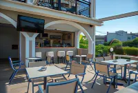 Athina Apartments