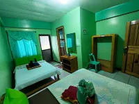 Shamrock Tavern Inn Hotels near Bomod-ok Falls