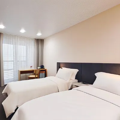 AZIMUT City Hotel Tyumen Hotels in 