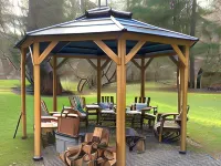 Mountain Meadows Inn & Chalet Suites - Pysäköinti