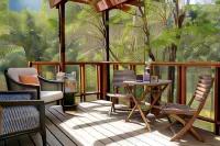 Coho Cottages Hotels in Willow Creek