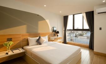 First Studio Hotel Da Nang