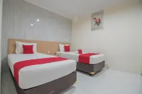 RedDoorz Near MT Haryono Semarang Hotels in Central Semarang
