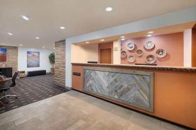フロントデスク ベストウエスタン レッド ヒルズの写真
