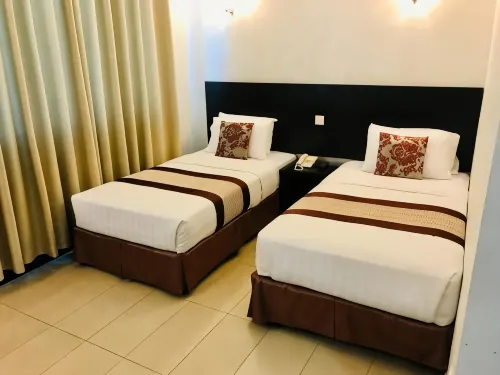 My Inn Hotel Lahad Datu, Sabah - Parkplatz