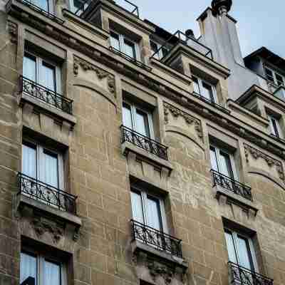 Hôtel de Flore - Paris Montmartre Hotel Exterior
